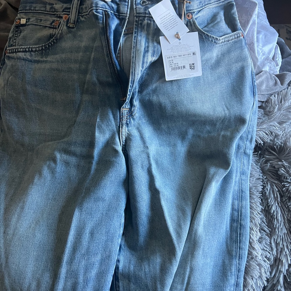AE 77 ultra-soft premium drapey denim, by American Eagle. Women’s size 10.